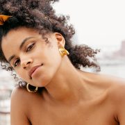 Zazie Beetz Height Feet Inches cm Weight Body Measurements