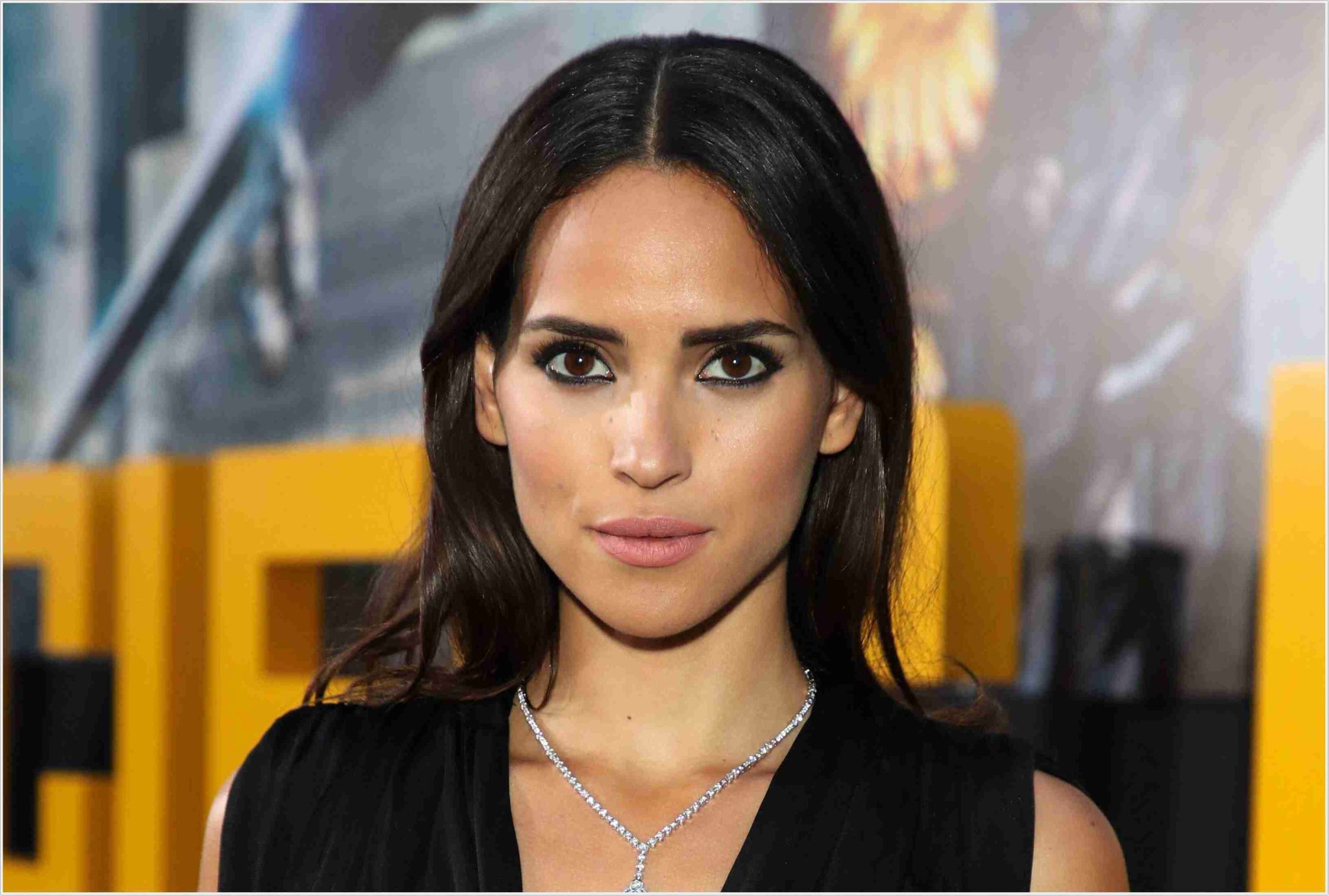 Adria Arjona's Height in cm, Feet and Inches Weight and Body