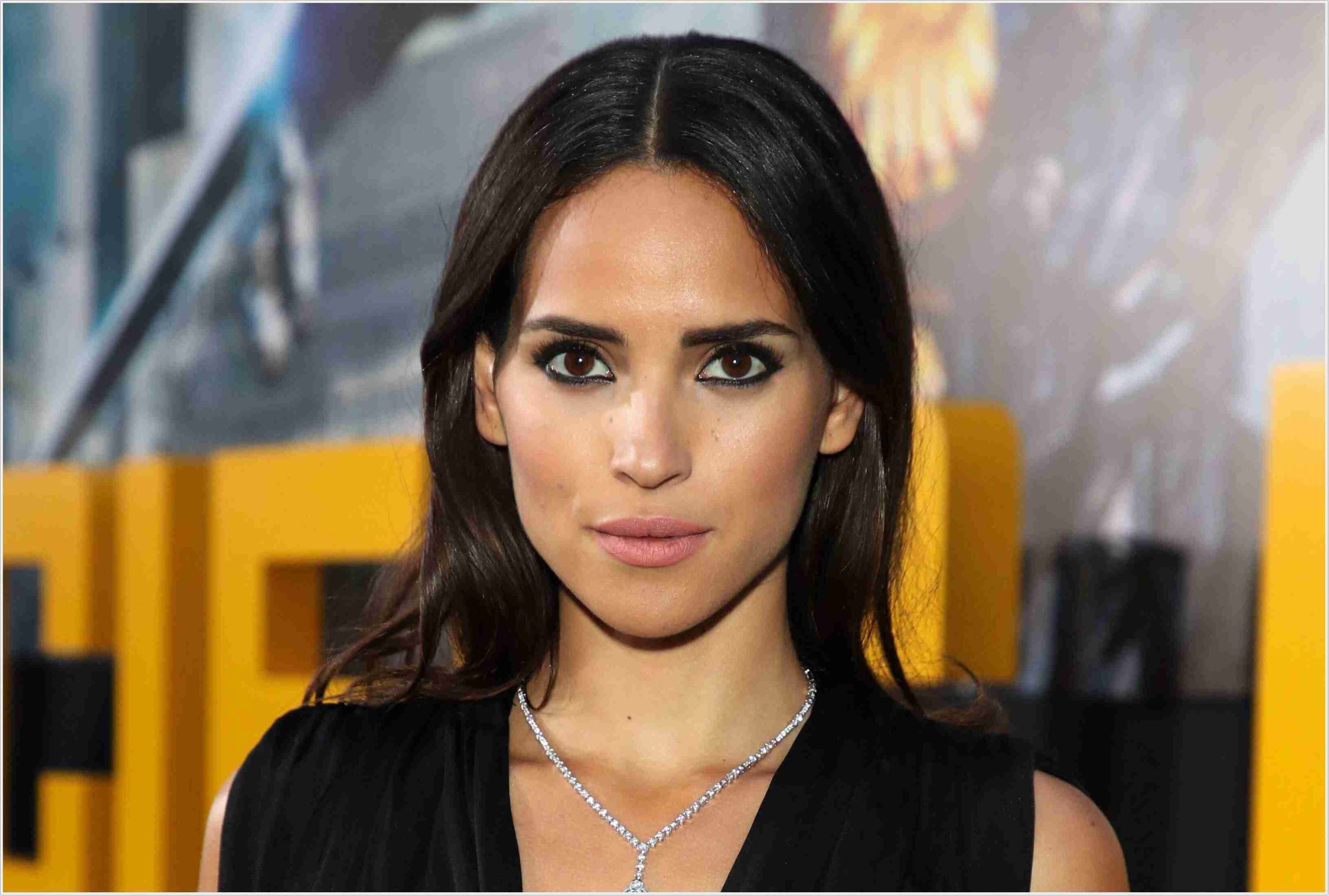 Adria Arjona Height in cm Feet Inches Weight Body Measurements