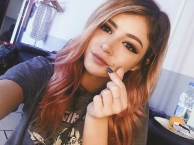Chrissy Costanza’s Height in cm, Feet and Inches – Weight and Body Measurements