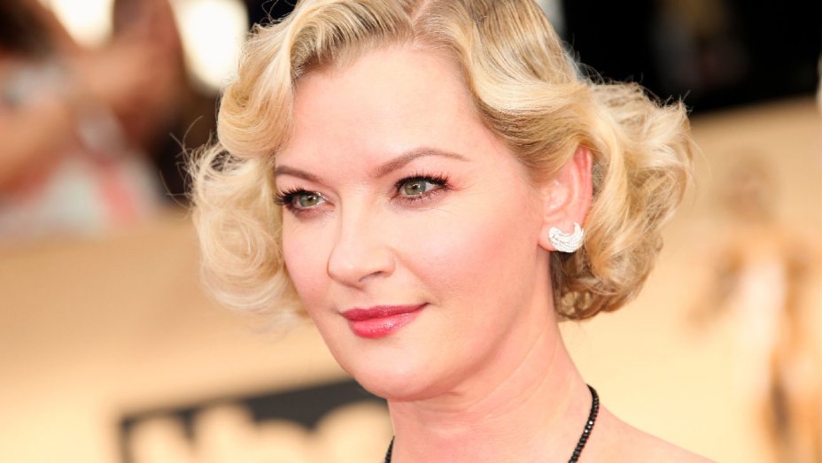 Gretchen Mol Height in cm Feet Inches Weight Body Measurements