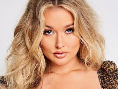 Hunter McGrady’s Height in cm, Feet and Inches – Weight and Body Measurements