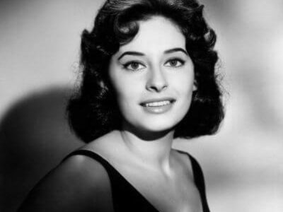 Ina Balin’s Height in cm, Feet and Inches – Weight and Body Measurements