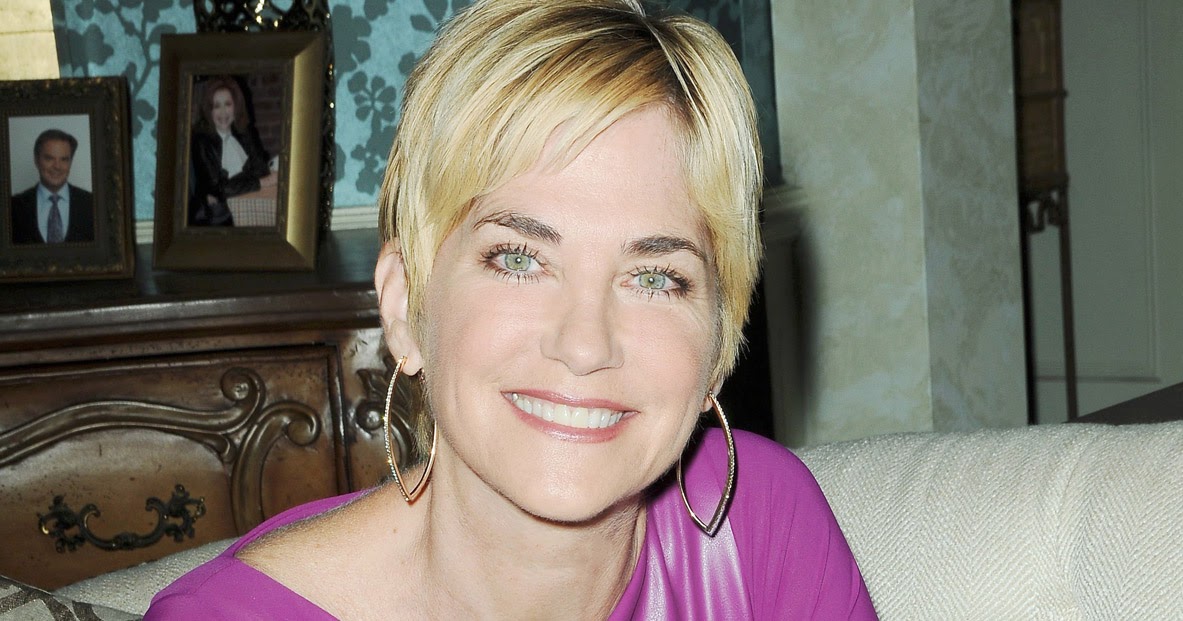 Kassie DePaiva Height in cm Feet Inches Weight Body Measurements