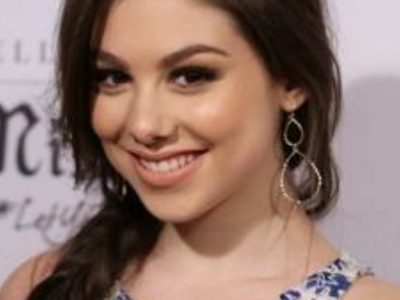 Kira Kosarin’s Height in cm, Feet and Inches – Weight and Body Measurements