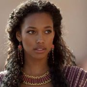 Kylie Bunbury Height in cm Feet Inches Weight Body Measurements