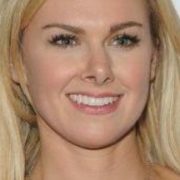 Laura Bell Bundy Height in cm Feet Inches Weight Body Measurements