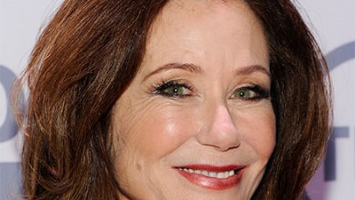 Mary McDonnell Height in cm Feet Inches Weight Body Measurements