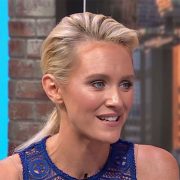 Nicky Whelan Height in cm Feet Inches Weight Body Measurements