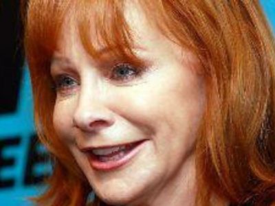 Reba McEntire’s Height in cm, Feet and Inches – Weight and Body Measurements