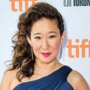 Sandra Oh Height in cm Feet Inches Weight Body Measurements