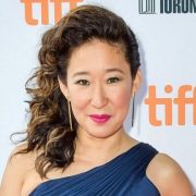 Sandra Oh’s Height in cm, Feet and Inches – Weight and Body Measurements