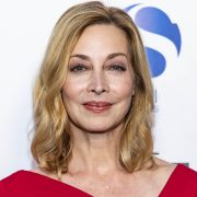 Sharon Lawrence Height in cm Feet Inches Weight Body Measurements