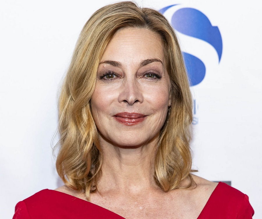 Sharon Lawrence Height in cm Feet Inches Weight Body Measurements
