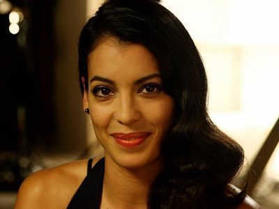 Stephanie Sigman’s Height in cm, Feet and Inches – Weight and Body Measurements