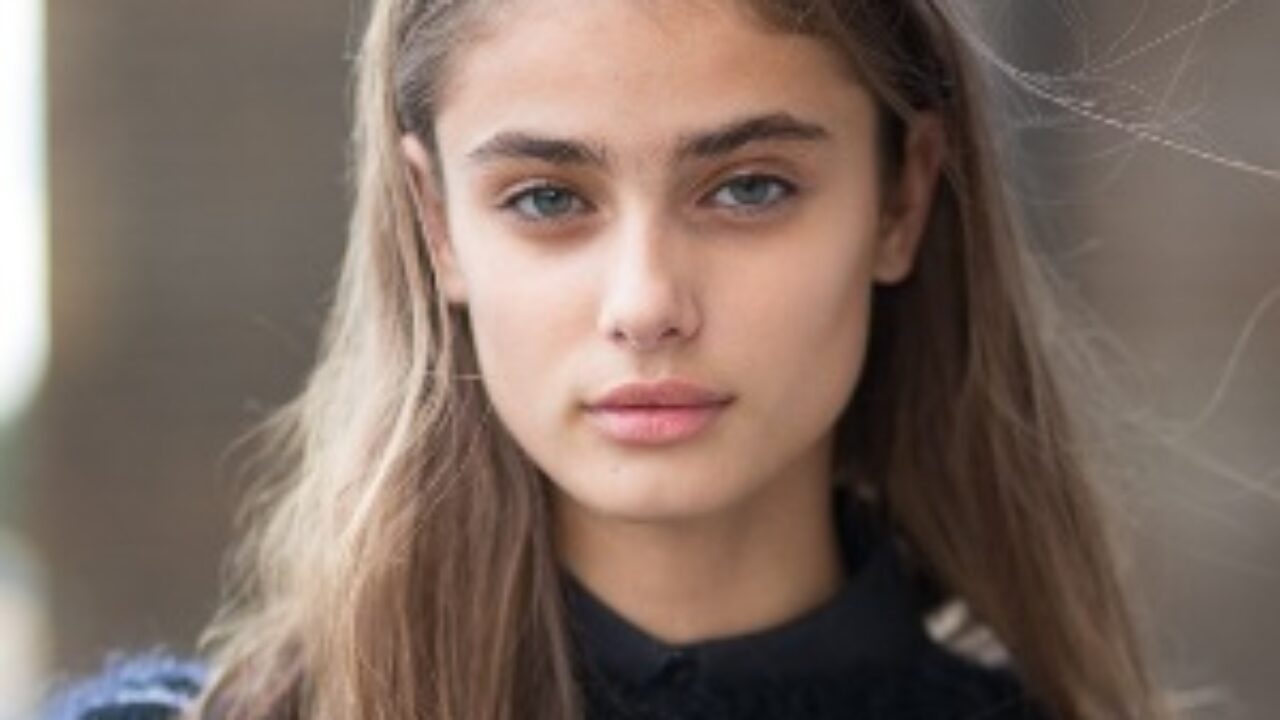 Taylor Hill Height in cm Feet Inches Weight Body Measurements